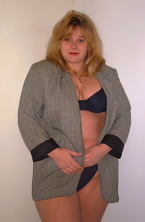 canadian_slut_tracy_0259.jpg